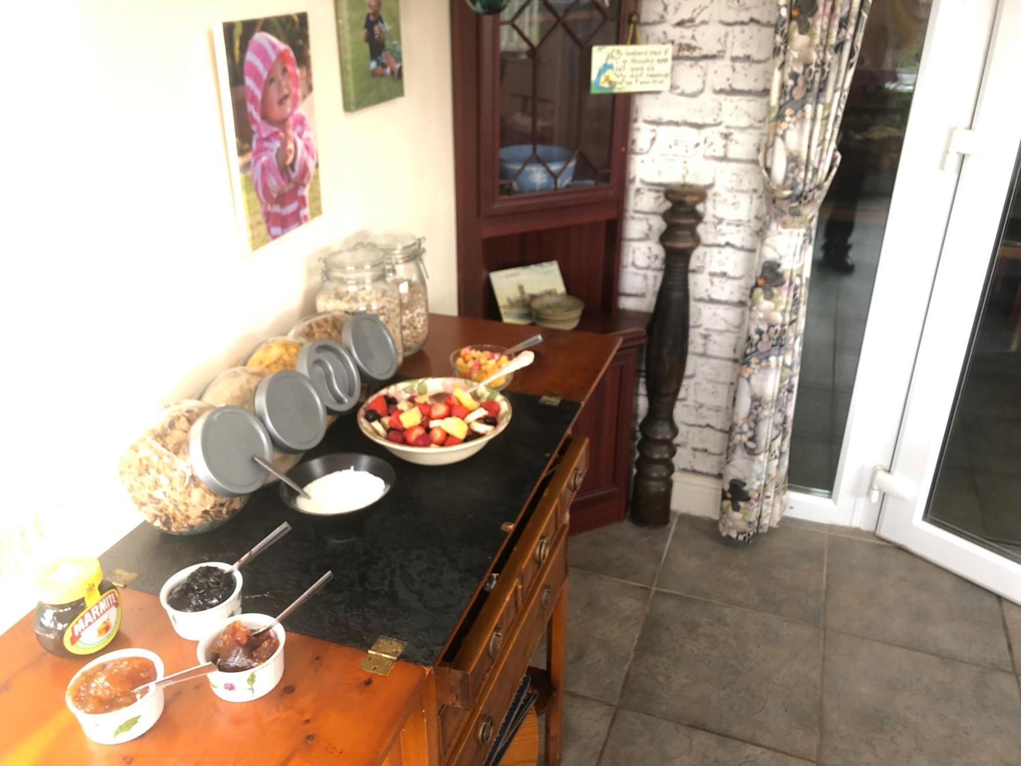Twyford Homestay B&B ランドリンドッド・ウェルズ エクステリア 写真