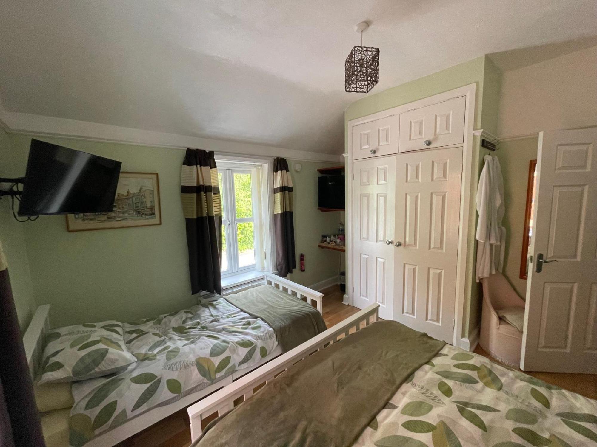 Twyford Homestay B&B ランドリンドッド・ウェルズ エクステリア 写真